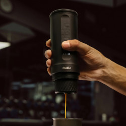 OutIn Nano 2 (Space grey) - cafetera de viaje