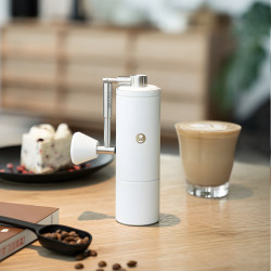 Timemore Chestnut C5 PRO (blanco) – molinillo de café